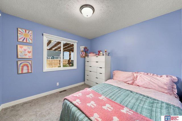 1212 Garden Valley Road, Lincoln, NE 68521