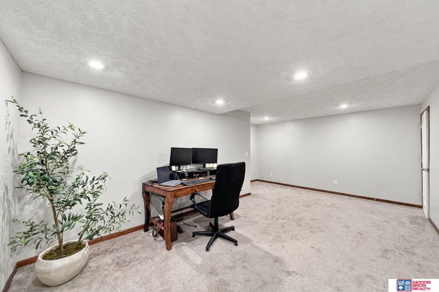 1212 Garden Valley Road, Lincoln, NE 68521