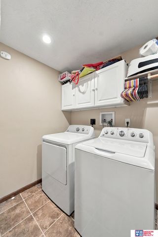 1212 Garden Valley Road, Lincoln, NE 68521