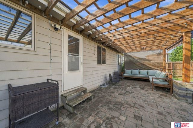 1212 Garden Valley Road, Lincoln, NE 68521
