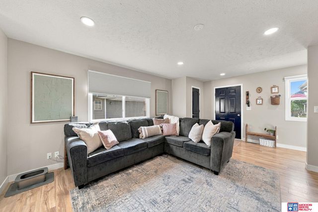 1212 Garden Valley Road, Lincoln, NE 68521