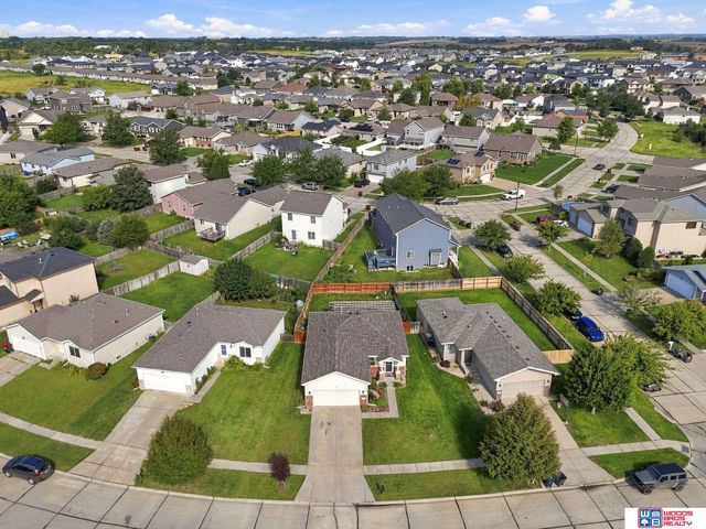 1212 Garden Valley Road, Lincoln, NE 68521