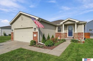 1212 Garden Valley Road, Lincoln, NE 68521