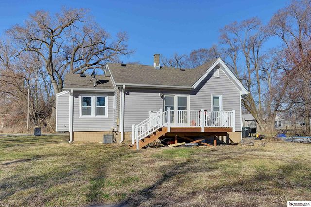 5217 N 9th Street East, Omaha, NE 68110