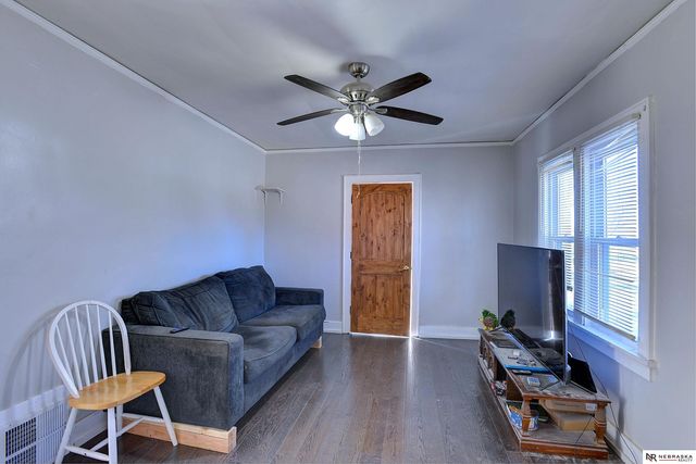 5217 N 9th Street East, Omaha, NE 68110