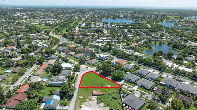 9800 SW 213th St, Cutler Bay, FL 33189