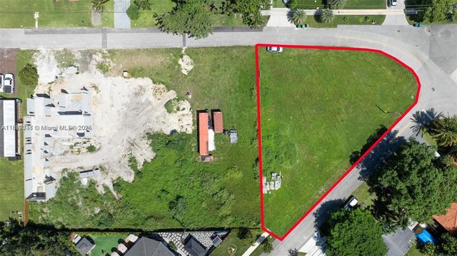 9800 SW 213th St, Cutler Bay, FL 33189