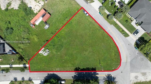9800 SW 213th St, Cutler Bay, FL 33189