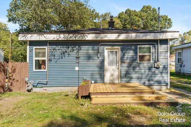 58 Scotts Drive, Holland, MI 49424