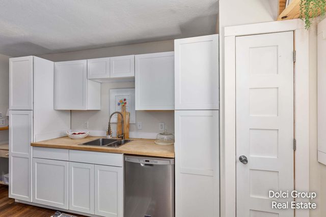 58 Scotts Drive, Holland, MI 49424