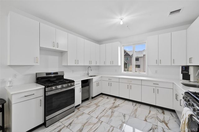 3 melitz 201, Monroe, NY 10950