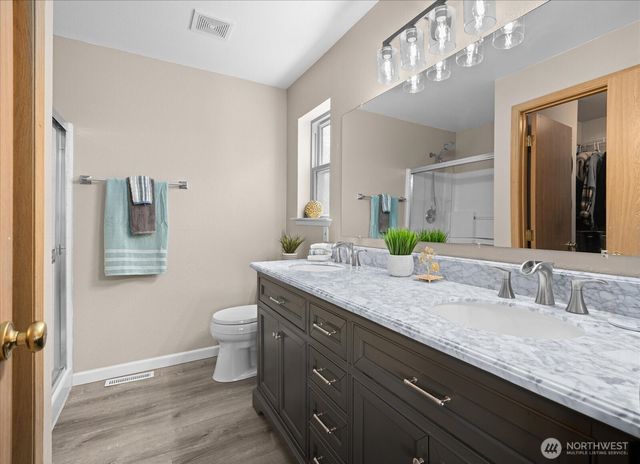 17708 Topper Court, Arlington, WA 98223