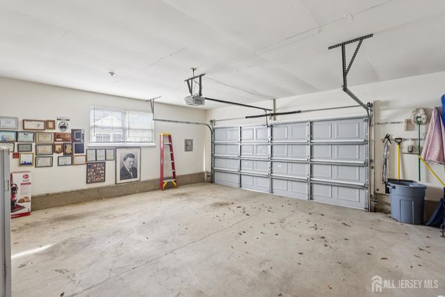 304 Waxwing Drive, Monroe, NJ 08831