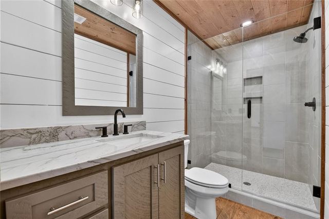 142 Red Oak Trail, Ellijay, GA 30540