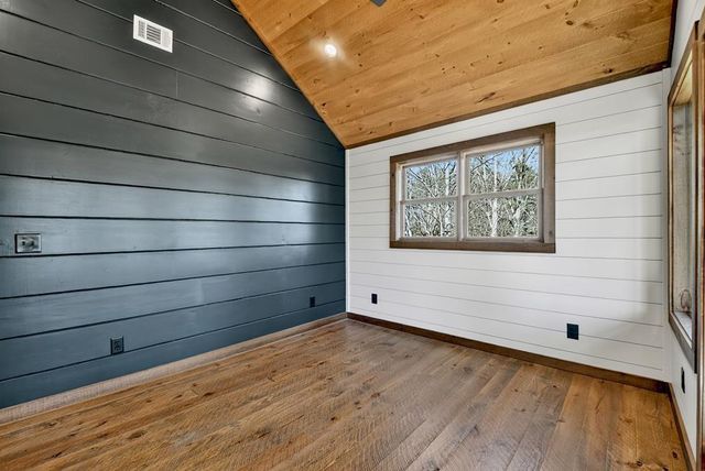 142 Red Oak Trail, Ellijay, GA 30540