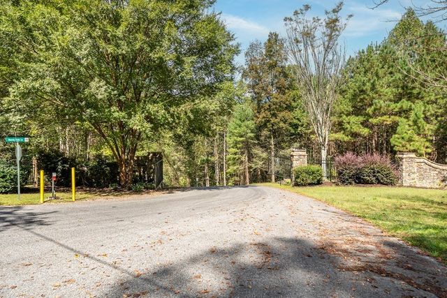 142 Red Oak Trail, Ellijay, GA 30540