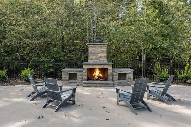 142 Red Oak Trail, Ellijay, GA 30540