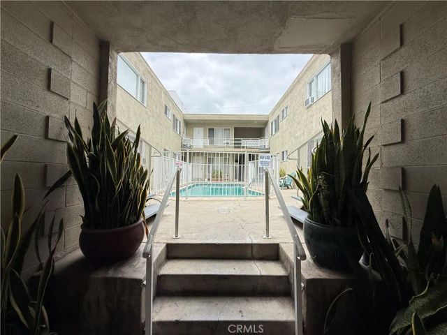 423 S Le Doux Rd 10, Los Angeles, CA 90048