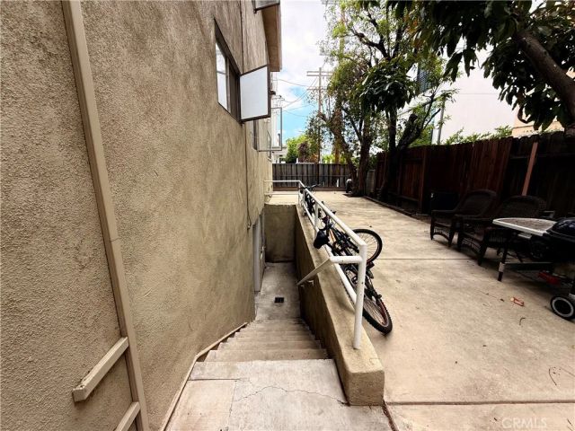 423 S Le Doux Rd 10, Los Angeles, CA 90048