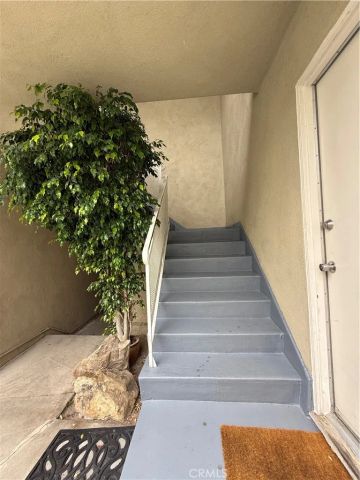 423 S Le Doux Rd 10, Los Angeles, CA 90048