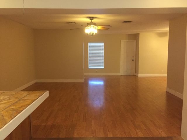 22447 SW 56th Avenue, Boca Raton, FL 33433