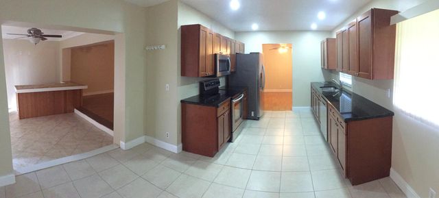 22447 SW 56th Avenue, Boca Raton, FL 33433