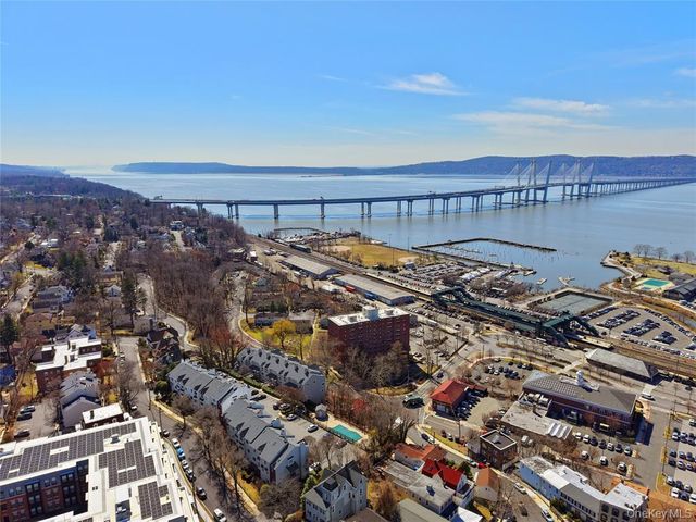 20 Hudson Terrace, Sleepy Hollow, NY 10591