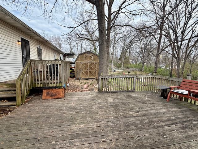 712 S Howell Avenue, West Plains, MO 65775