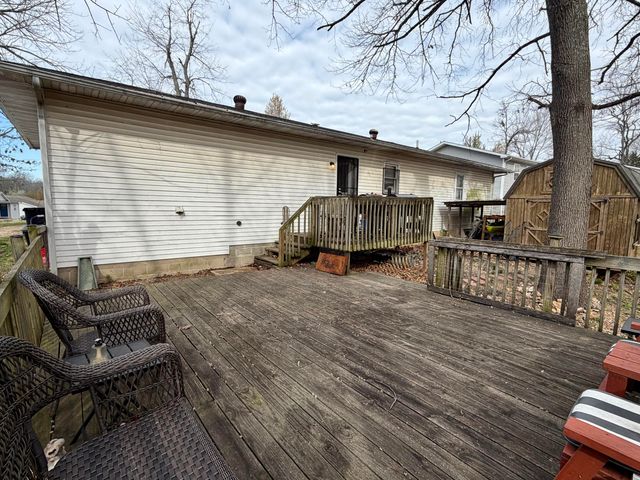 712 S Howell Avenue, West Plains, MO 65775