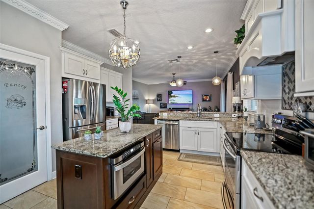 8524 TIDAL BAY LANE, Tampa, FL 33635