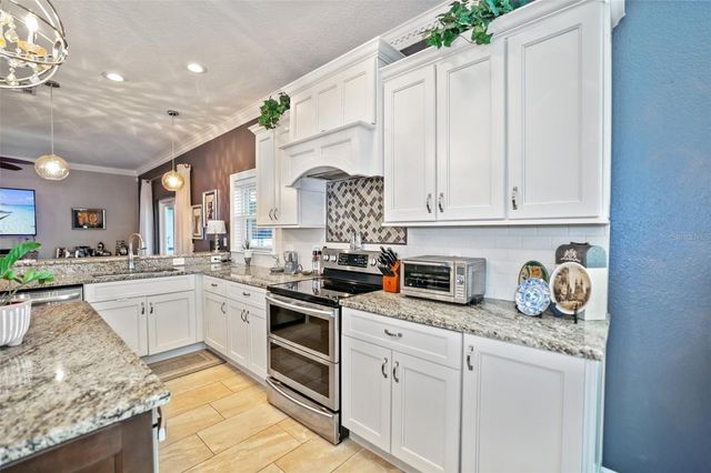 8524 TIDAL BAY LANE, Tampa, FL 33635