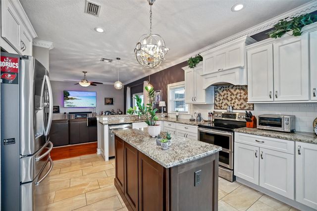 8524 TIDAL BAY LANE, Tampa, FL 33635