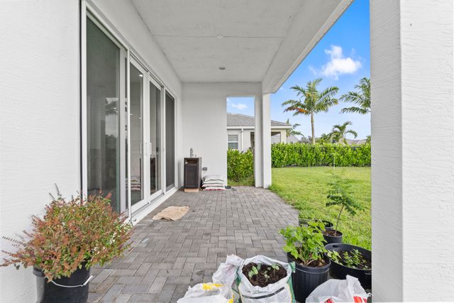 15134 CAMEO Court, The Acreage, FL 33470