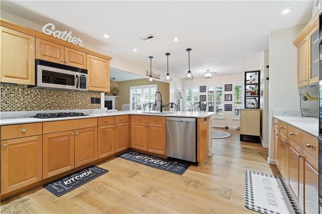 1728 Live Oak TRL, Virginia Beach, VA 23456