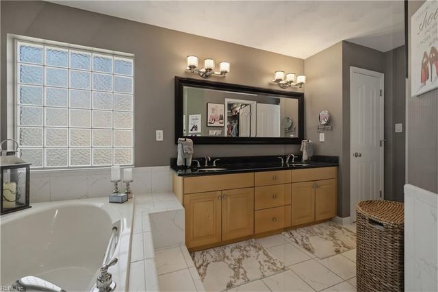 1728 Live Oak TRL, Virginia Beach, VA 23456