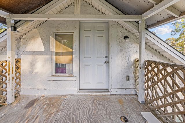 198 E 1St Avenue, Crestview, FL 32536