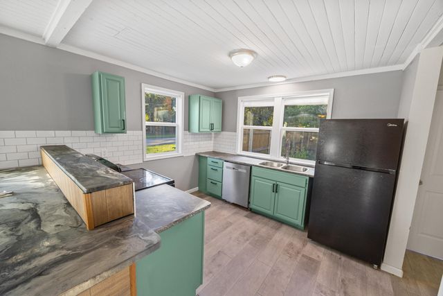 198 E 1St Avenue, Crestview, FL 32536