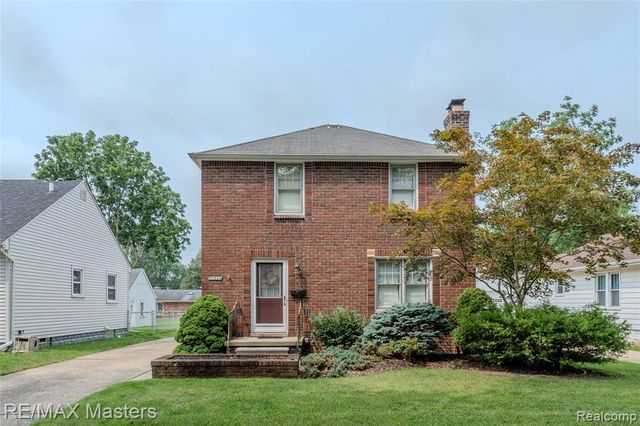 29386 Walnut Street, Flat Rock, MI 48134