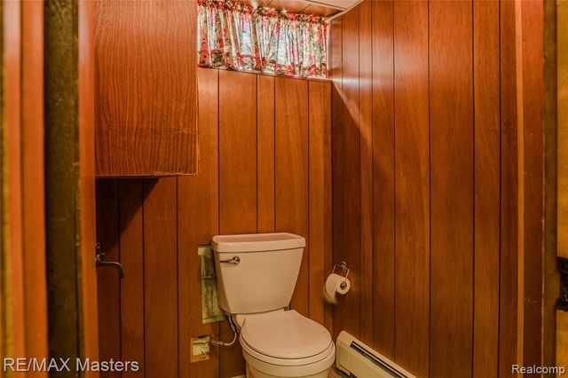 29386 Walnut Street, Flat Rock, MI 48134