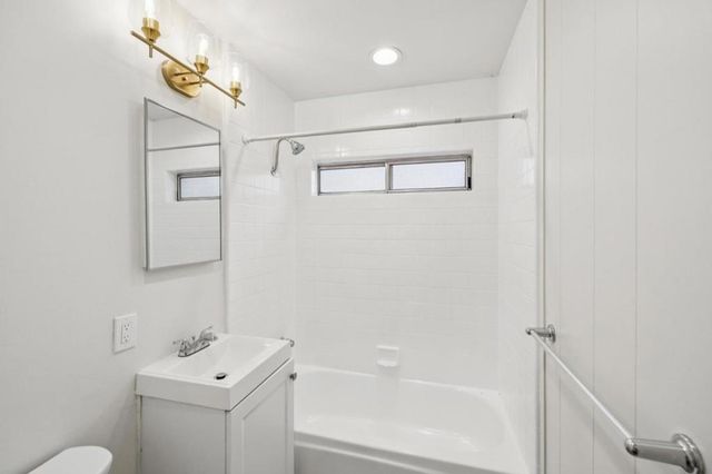 15451565 Stanford Avenue, Palo Alto, CA 94306