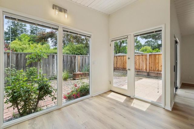 15451565 Stanford Avenue, Palo Alto, CA 94306