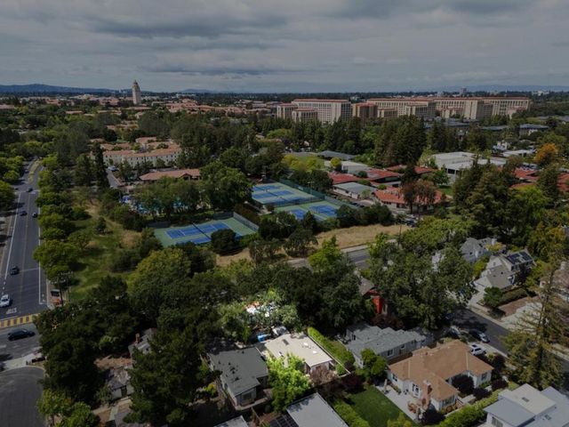 15451565 Stanford Avenue, Palo Alto, CA 94306