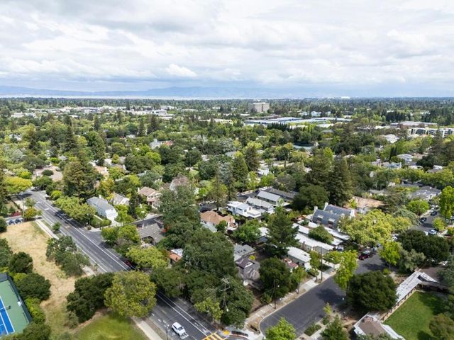 15451565 Stanford Avenue, Palo Alto, CA 94306