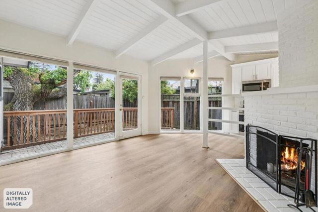 15451565 Stanford Avenue, Palo Alto, CA 94306