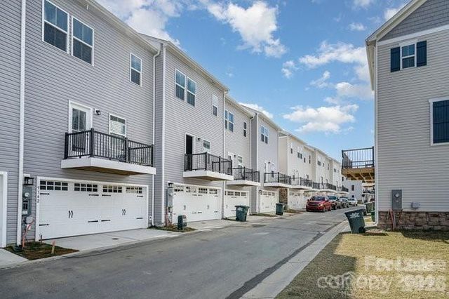 9342 Mallard Mills Drive, Charlotte, NC 28262