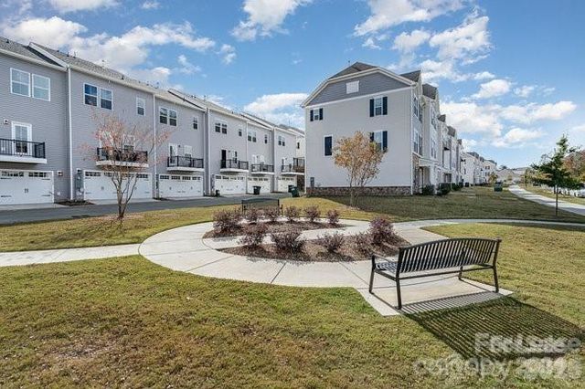9342 Mallard Mills Drive, Charlotte, NC 28262