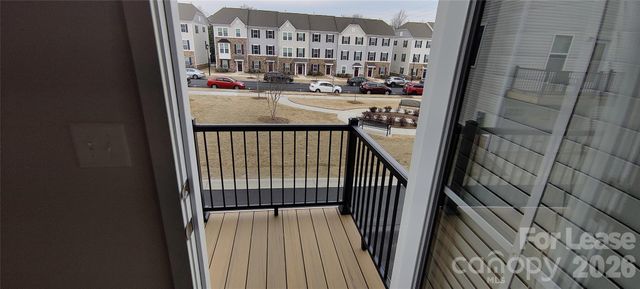 9342 Mallard Mills Drive, Charlotte, NC 28262