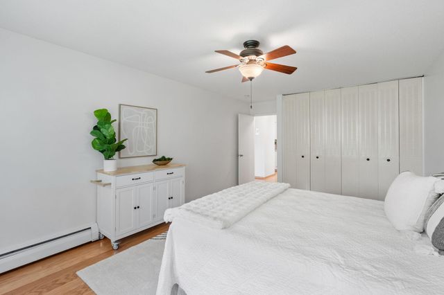 7412 W 22nd Street 309, Saint Louis Park, MN 55426