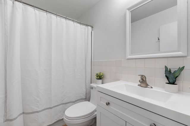 7412 W 22nd Street 309, Saint Louis Park, MN 55426