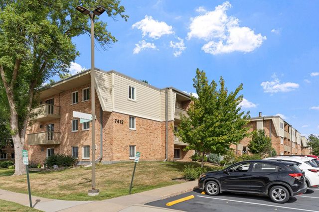 7412 W 22nd Street 309, Saint Louis Park, MN 55426